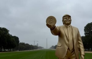 Trump é homenageado com estátua inusitada de Bitcoin no Capitólio!