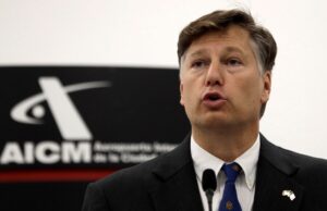 Vice da Diplomacia dos EUA Revela: Tarifas nas Relações Brasil-EUA Têm Motivo Político!