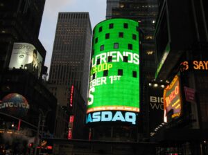 Nasdaq em Alerta: Empresas de Ações Sob Risco Por Criptomoedas!