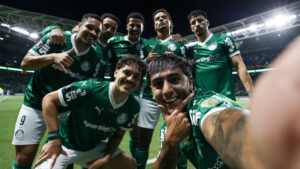 Palmeiras: Superávit Milionário e Receitas Estrondosas de R$ 1 Bilhão!