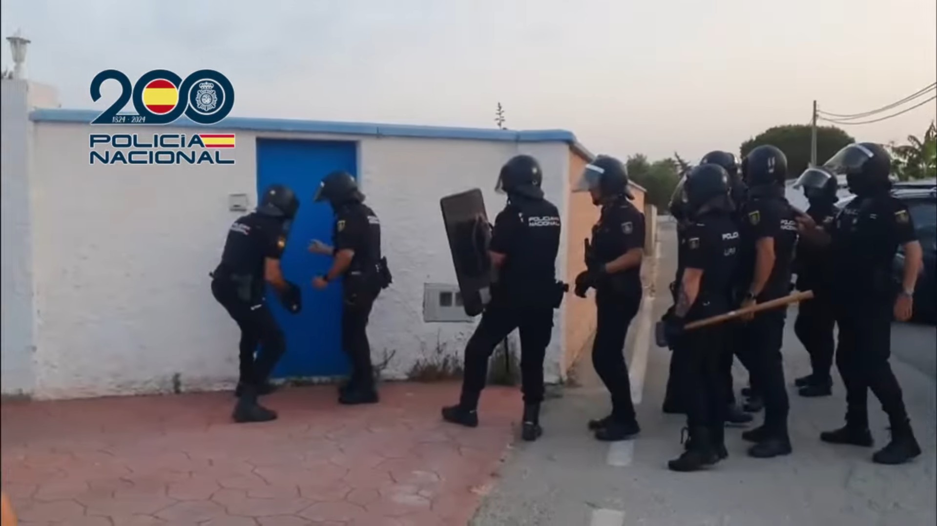 Espanha desmantela grupo de 11 golpistas em audacioso esquema de phishing! 1 policia espanha