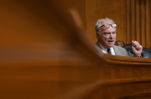 Senado dos EUA Revoga Tarifas de Trump: Impacto Imediato para o Brasil!