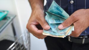 Descubra a Falha Surpreendente que Pode Bombar os Dividendos de 20 Empresas, Avisa o BTG! 5 DINHEIRO DIVIDENDOS