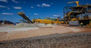 Sigma Lithium adia expansão e gera alarme sobre sua liquidez!