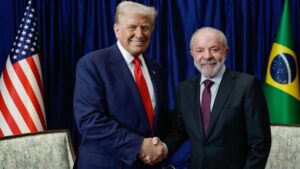 Acabou a Era do Tarifaço? Lula e Trump Definem Futuro Econômico em Reunião Urgente! 5 Lula e Trump reunidos durante a 47a Cupula da Associacao de Nacoes do Sudeste Asiatico ASEAN na Mala