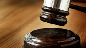 Juízes Intensificam Bloqueios de Bitcoin Através do Criptojud!