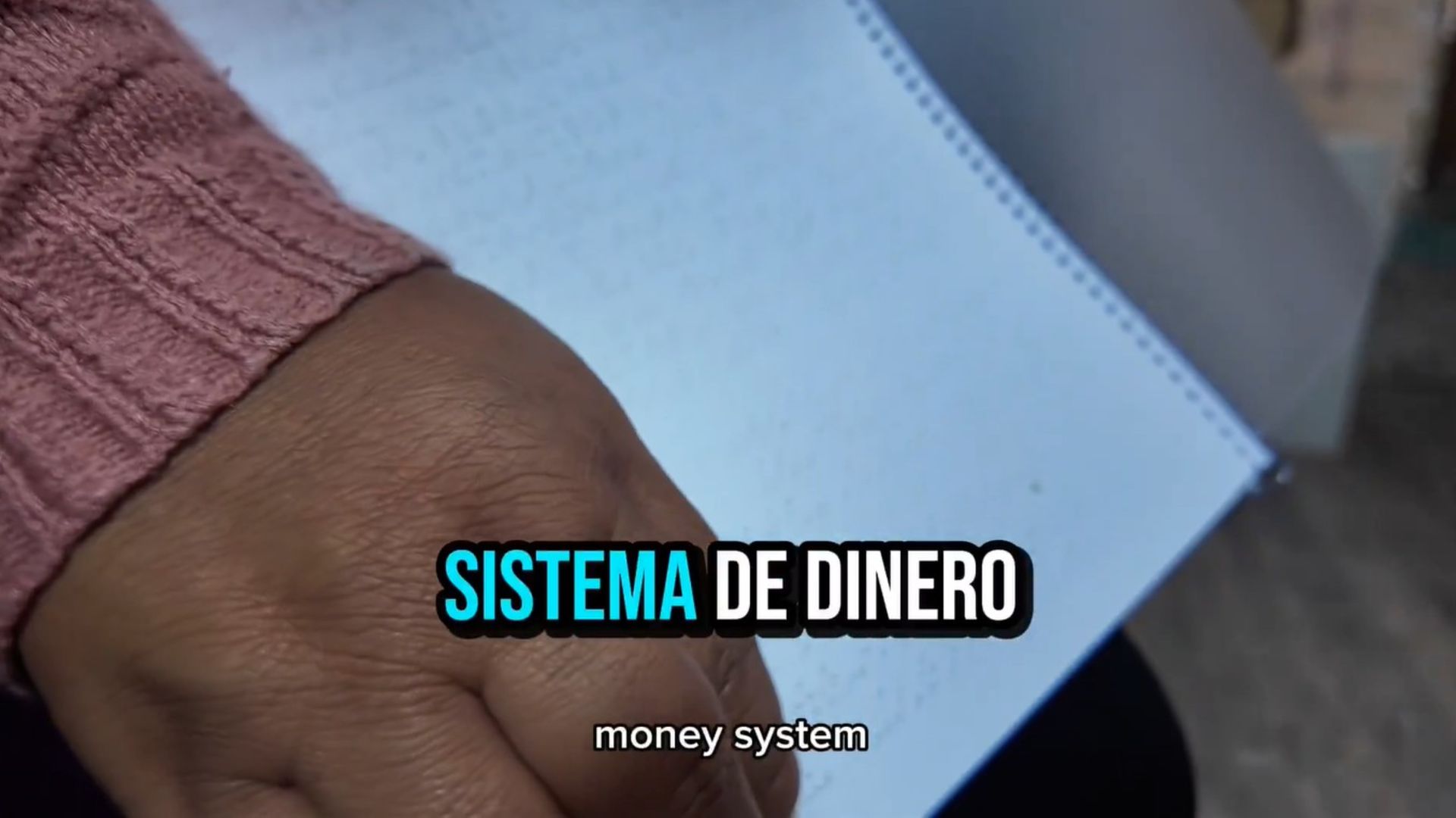 Pessoa le whitepaper do bitcoin em braile na Bolivia