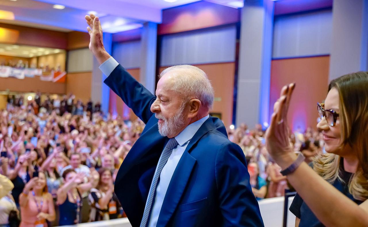 Lula Desliza para 51% e Deixa Desaprovação no Passado! 1 WhatsApp Image 2025 09 29 at 16.57.57