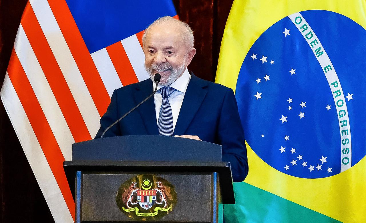 “Lula Acena a Acordo com Trump: 'Tarifaço dos EUA Não Passará!'” 3 WhatsApp Image 2025 10 25 at 09.34.47