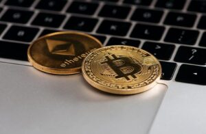 Pior Dia da História: ETFs de Bitcoin e Ethereum Desabam com Perda de US$ 582 Milhões!