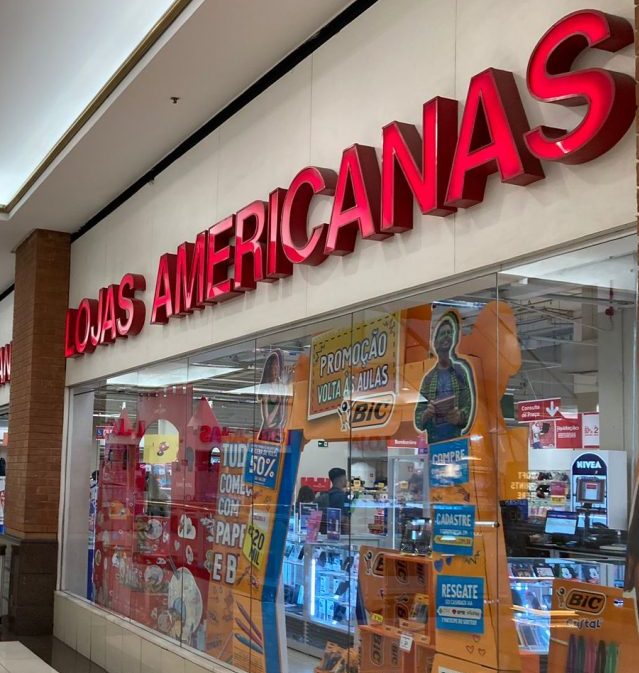 Americanas (AMER3) Desperta Surpresa: Novo Programa de Pontos e Creditados para Alavancar Vendas! 2 cropped loja americanas shopping marketplace sp 3 e1695073975967