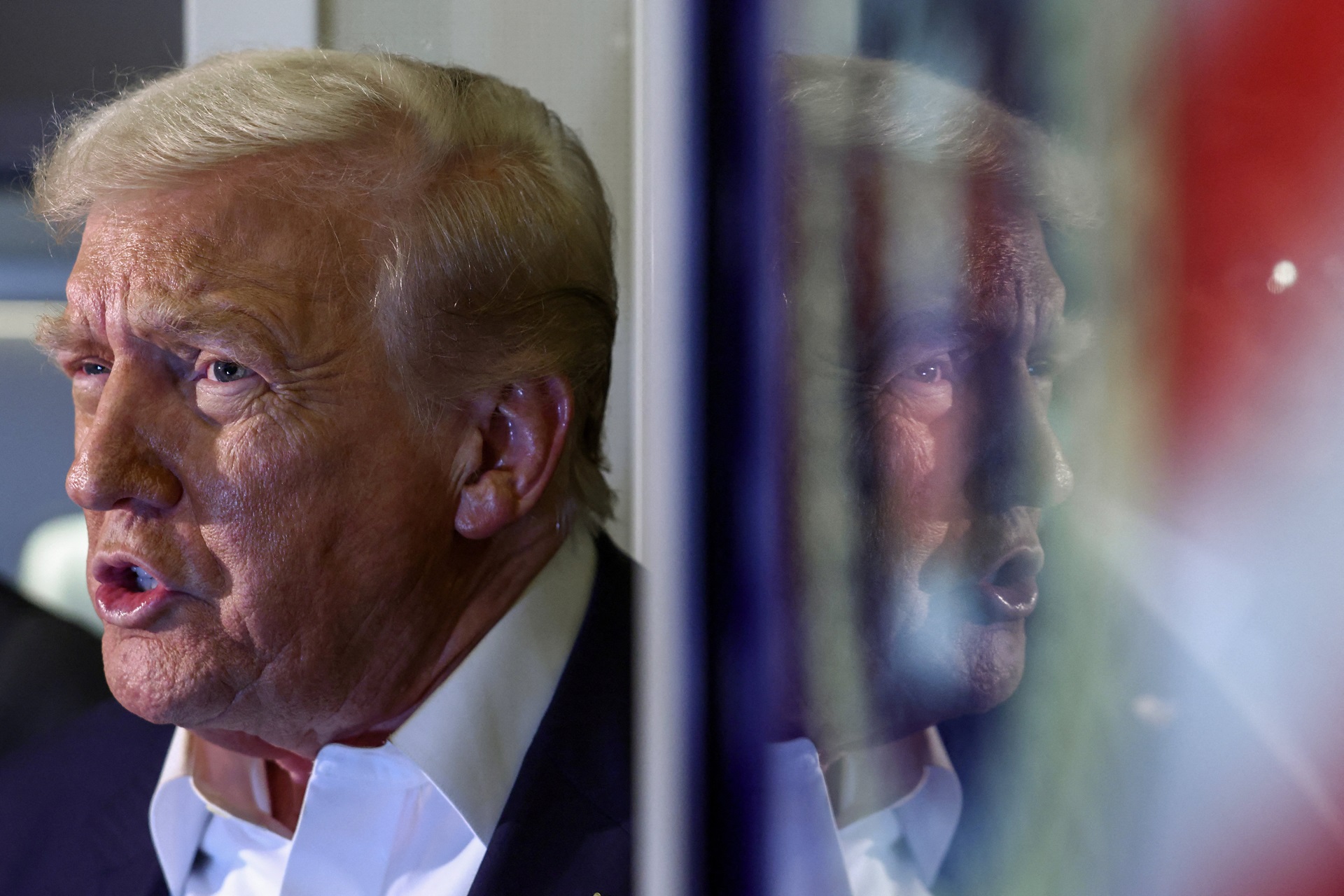 Trump Choca: Cortes em Commodities Não Exigem Novas Reduções de Taxas! 2 2025 10 27T120803Z 1 LYNXMPEL9Q0HB RTROPTP 4 USA TRUMP SA DE