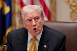 Trump: Zelensky precisa aceitar o plano de paz dos EUA!