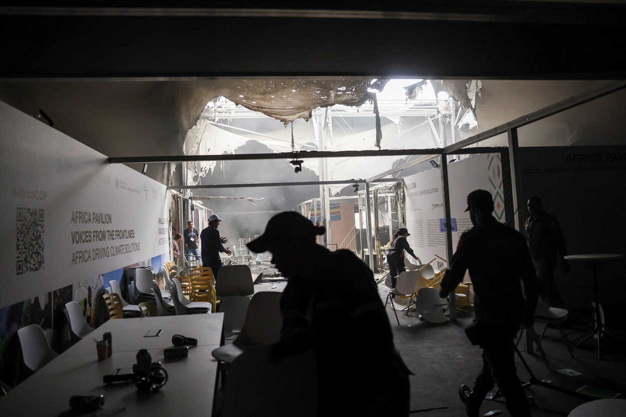 2025 11 20T181727Z 297661648 RC2H0IA3AY5S RTRMADP 3 CLIMATE COP30 FIRE