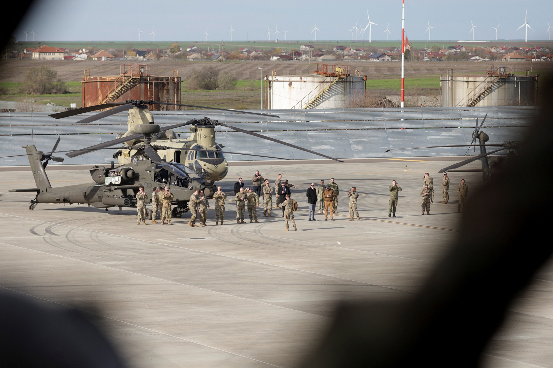 2025 11 25T145914Z 1 LYNXMPELAO0TX RTROPTP 4 UKRAINE CRISIS ROMANIA DRONES