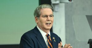 Alta da Carne: Imigrantes Têm Culpado por Doenças em Gado, Alega Secretário de Trump! 5 EOZPA4QAPZHL7C4SX6YFJX2JSE