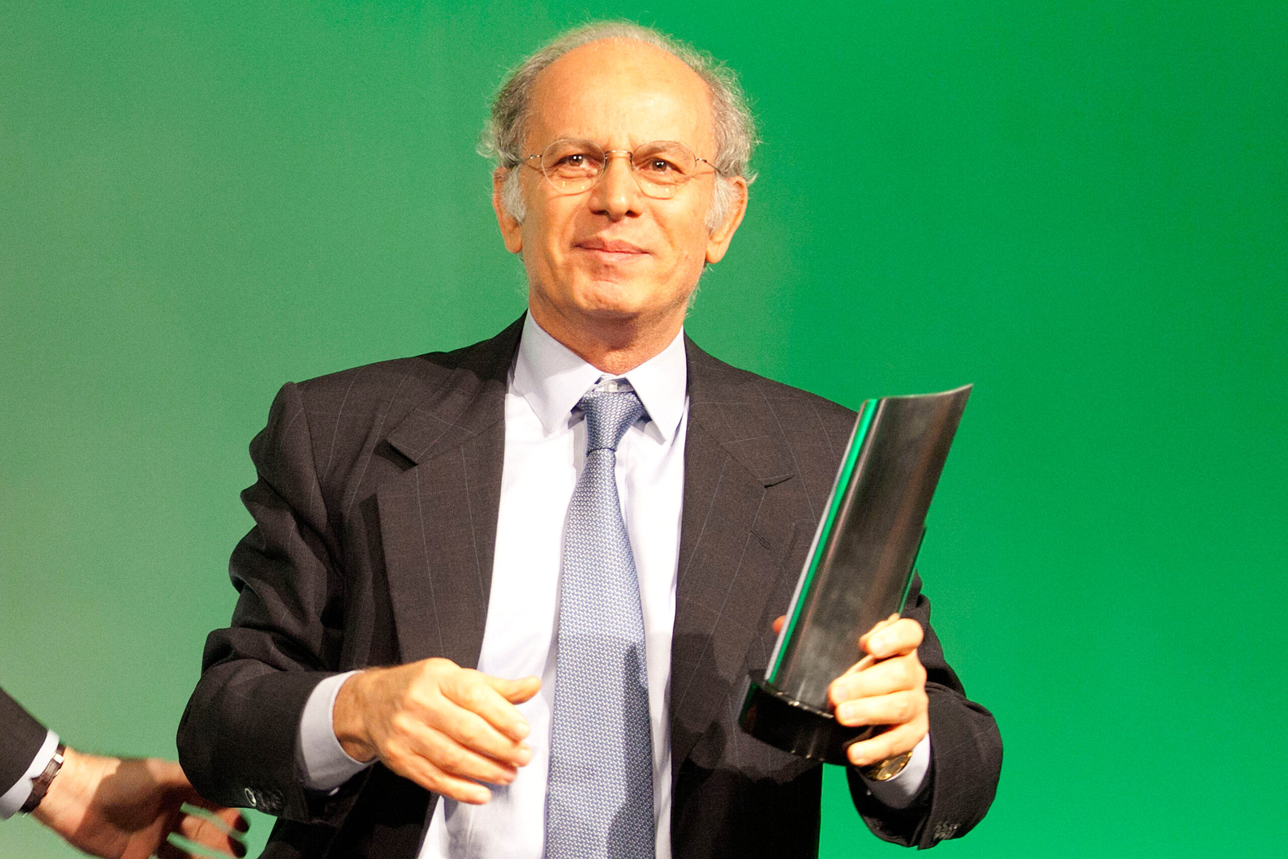 Elie Horn: A Surpreendente Liçãod e Aceitação da Derrota que Transformou a Cyrela! 2 Elie Horn scaled