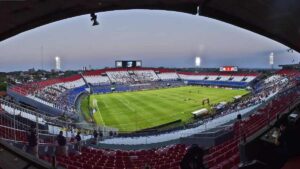 Batalha Territorial: Estádio da Final da Copa Sul-Americana 2025 em Chamas! 6 Estadio Defensores del Chaco Reproducao 1