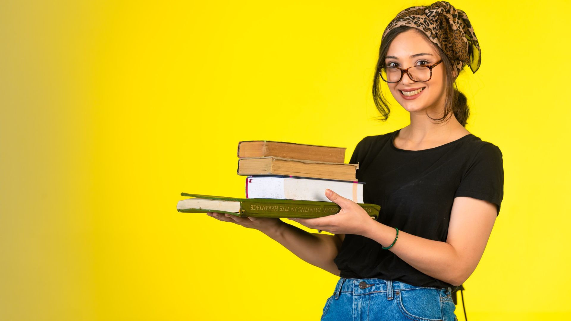 Revolução nas Criptos: Avanços Explosivos em Tokens de Pagamento e Moedas de Privacidade! 2 Mulher estudando