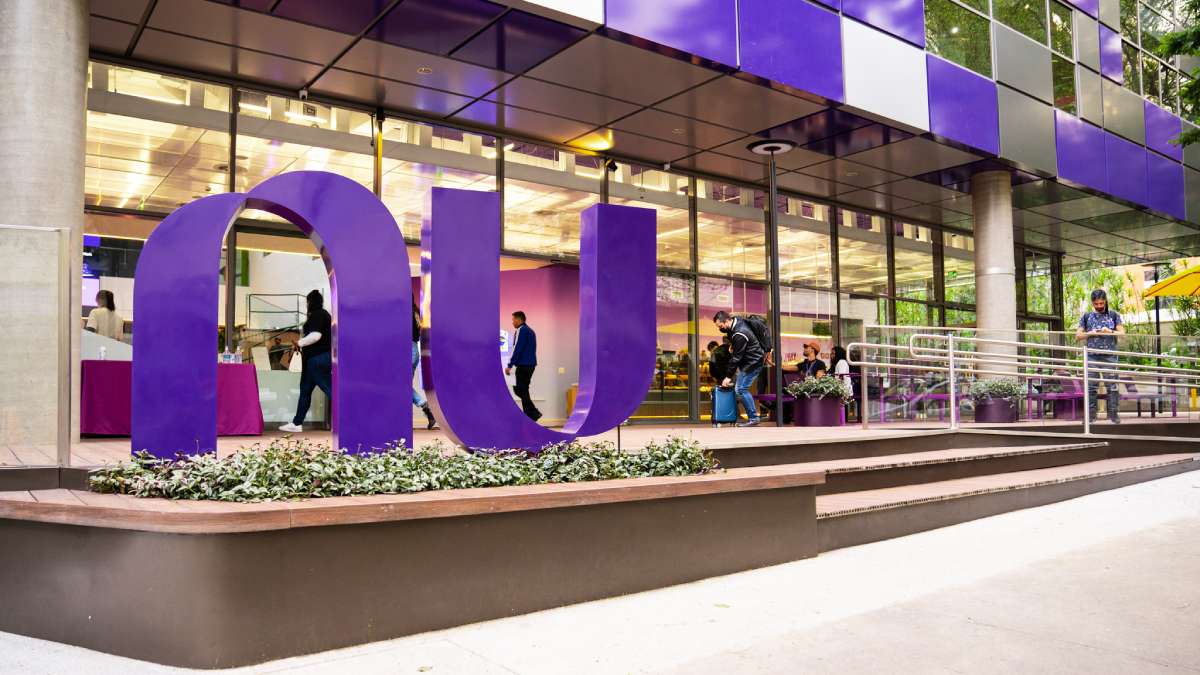 Nubank (ROXO34) explode lucros: alta de 40% no 3T25 e rentabilidade histórica de 31%! 2 Nubank 8