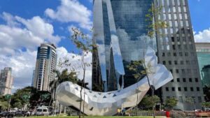 Crise do Banco Master: Choque Direto no FII "Prédio da Baleia" na Faria Lima! 5 Predio da Balei na Faria Lima