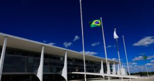 Governo vibra com revogação de tarifas dos EUA e intensifica negociações!