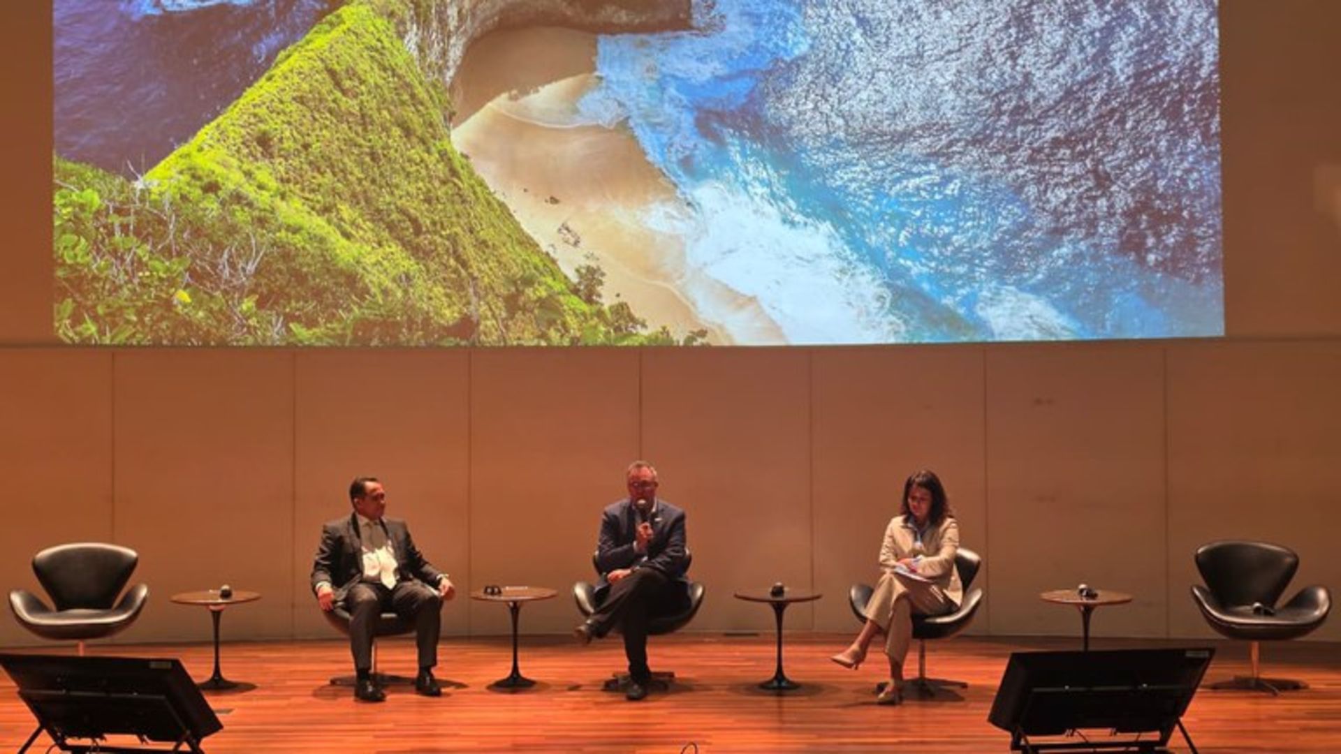 Governo Lula Revoluciona Identidade Nacional com Tecnologia Blockchain! 1 Representantes do Governo durante evento BlockchainGov 2025