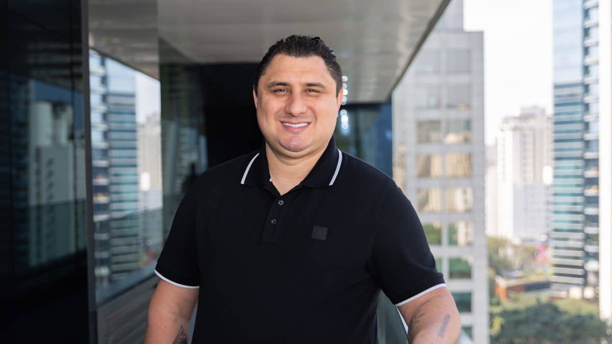 Renda Extra Surreal: Ganhe até R$ 932 por Dia na AL! 4 Scalper Empiricus