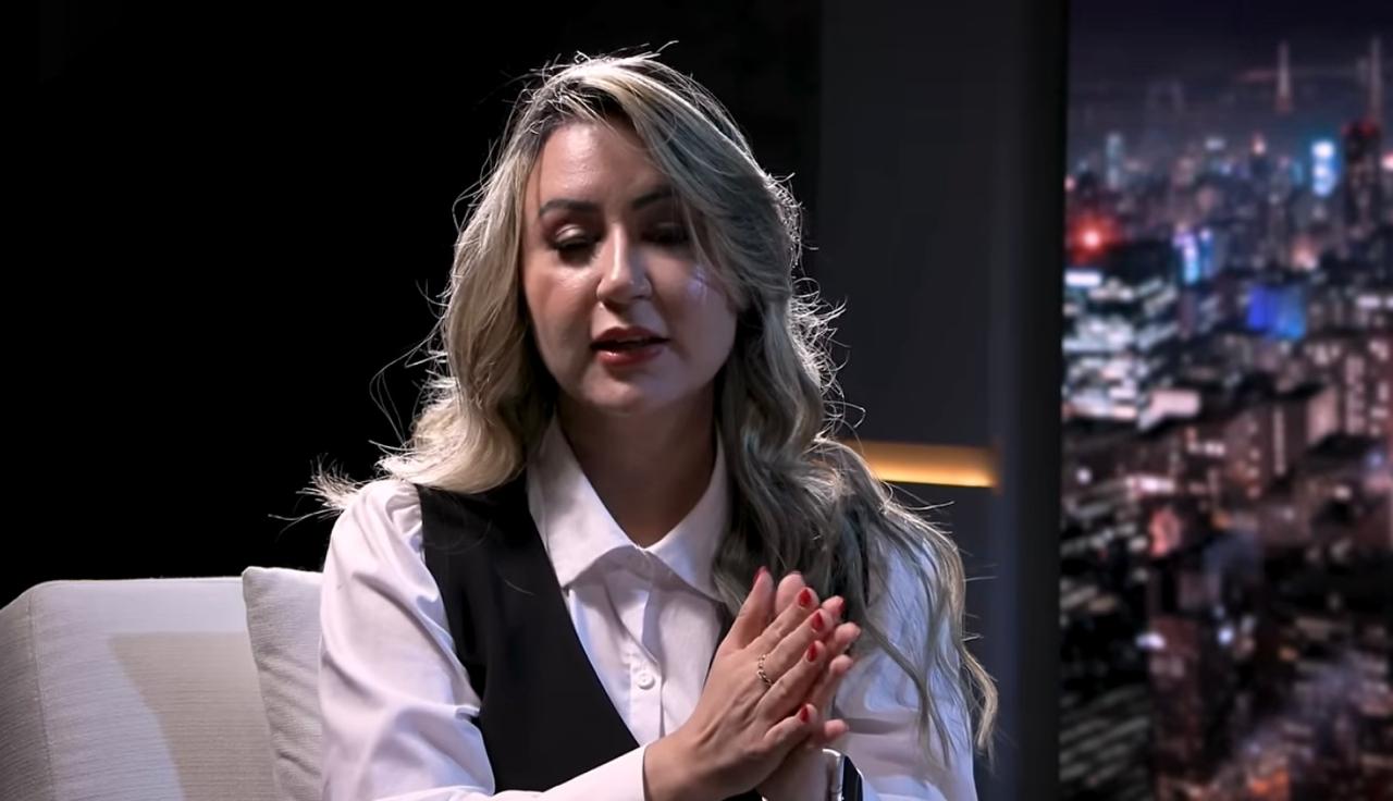 As Correntes Ocultas do Passado 2 Thamara Di Lauro 1° episodio da 4° temporada do programa Mapa Mental 5