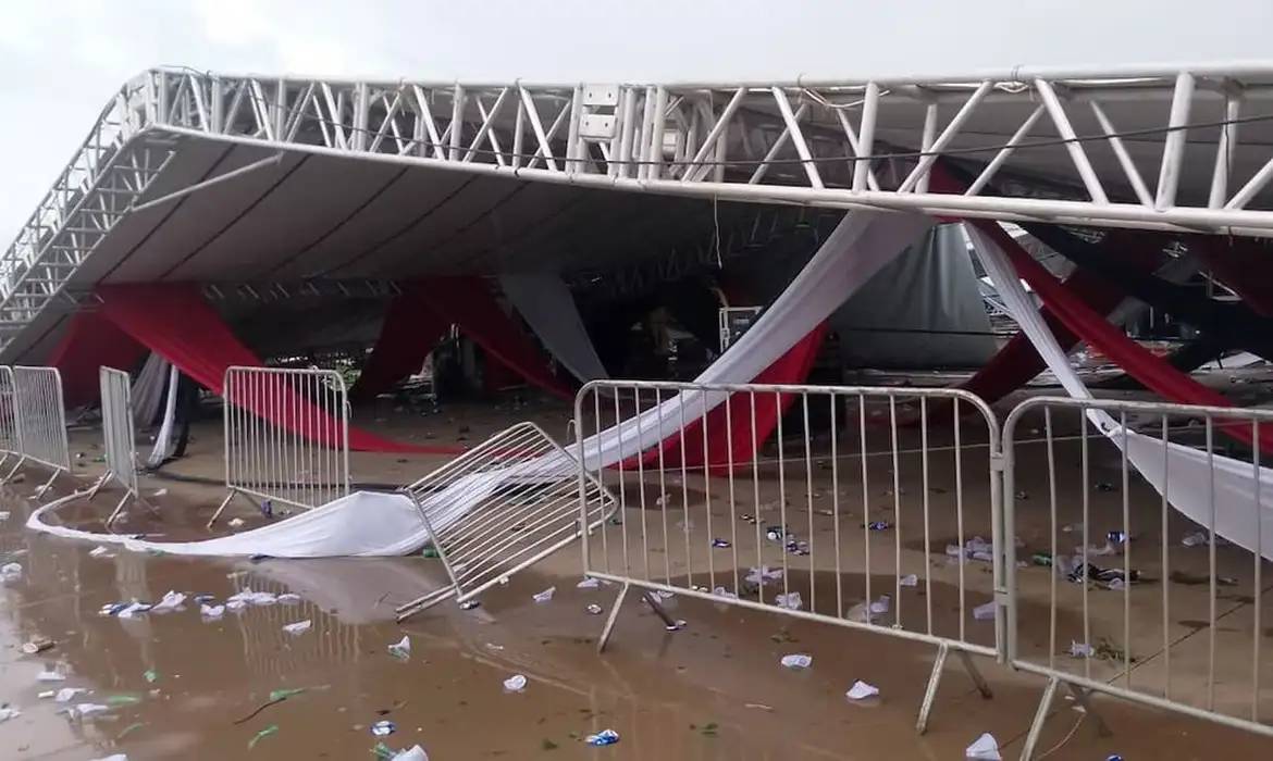 chuvamatahomem AB.webp