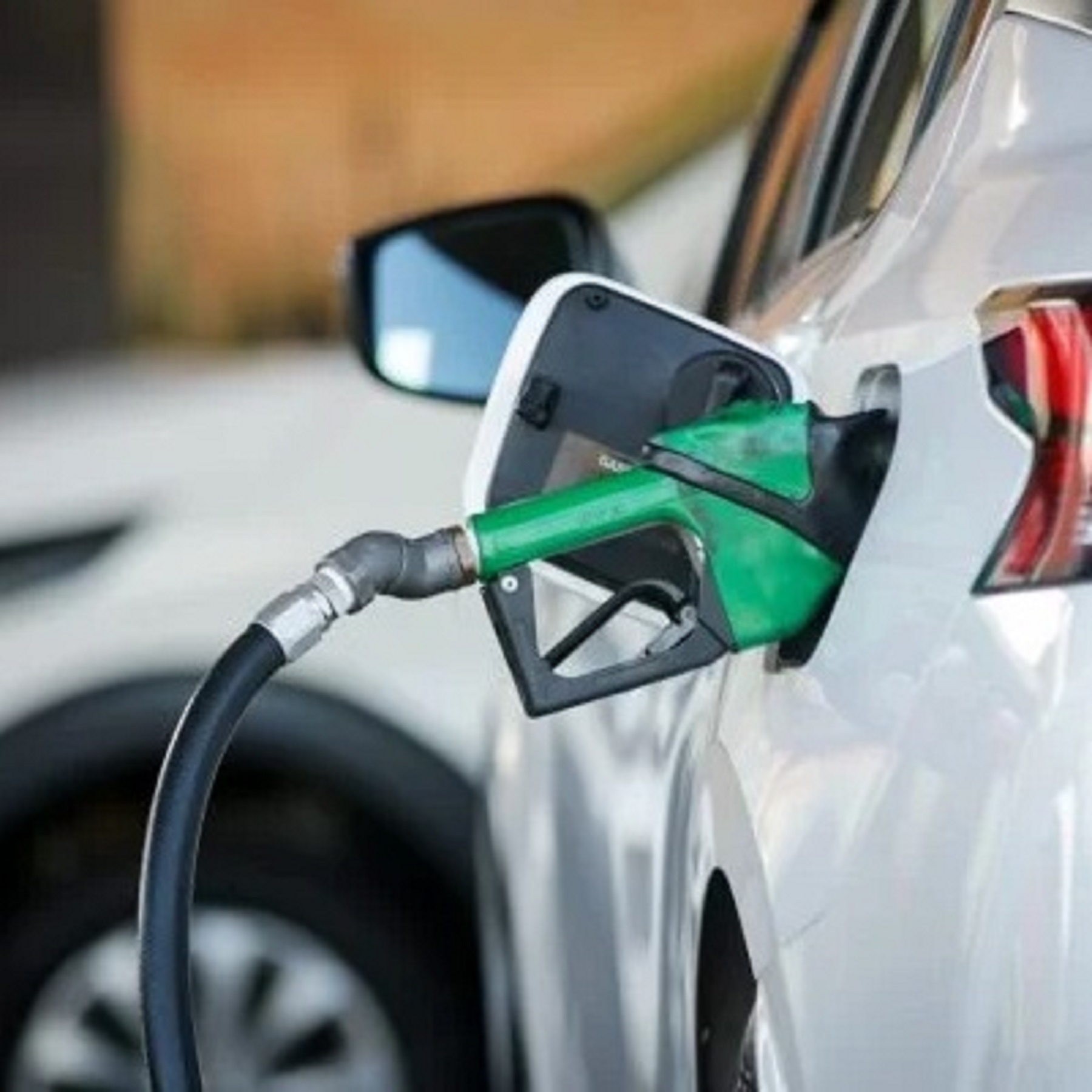 Megaoperação Desmantela Grupo Refit: 190 Suspeitos e R$ 26 Bilhões em Prejuízo! 1 combustivel capa 1800 1