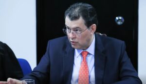 Relator Propõe Revolução Fiscal no Senado!