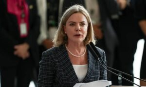 FGTS em jogo: Governo acelera liberação para vítimas do tornado no PR!