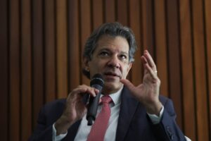 Haddad Alerta: “Lado Opositor em Crise!” e Defende Veto à Dosimetria!