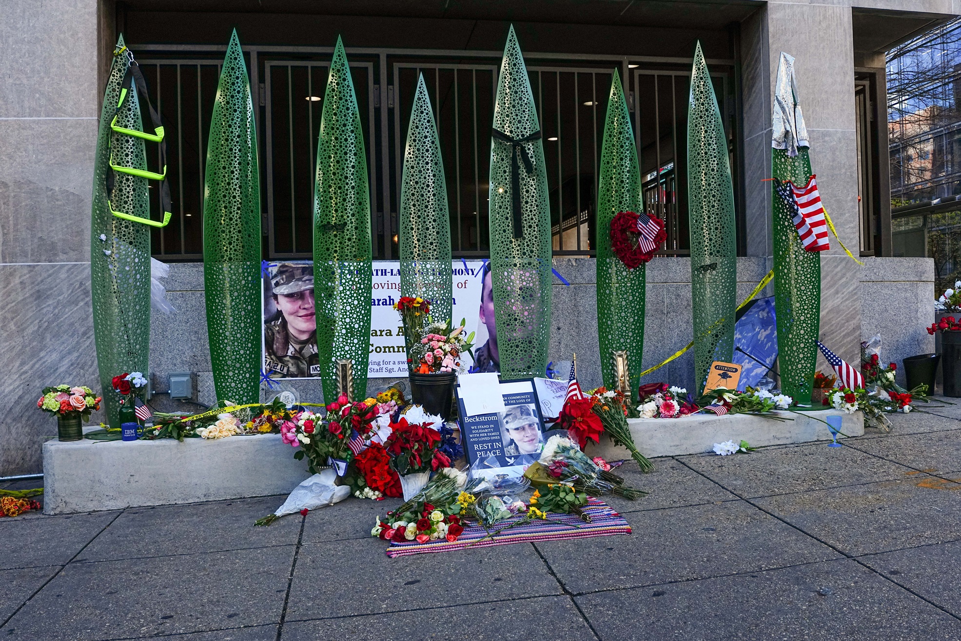 2025 12 01T213324Z 1 LYNXMPELB01PR RTROPTP 4 USA SHOOTING