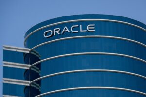 Oracle despenca na bolsa: resultados frustrantes e gastos exorbitantes em IA!