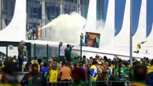 Justiça argentina autoriza a extradição de 5 brasileiros envolvidos no caos de 8 de Janeiro!