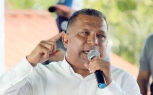 Ex-governador crítico de Maduro é encontrado morto na prisão; ONGs exigem investigação urgente!