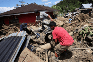 Tempestades no Sudeste Asiático: Quase 800 Vidas Perdidas!