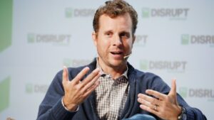 De empresa a bilionário: O segredo surpreendente de quem vendeu para a Amazon! 5 Jamie Sminoff fundador da Ring