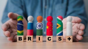 BRICS Rompem Paradigma: Transações em Moedas Locais Desafiam o Dólar!