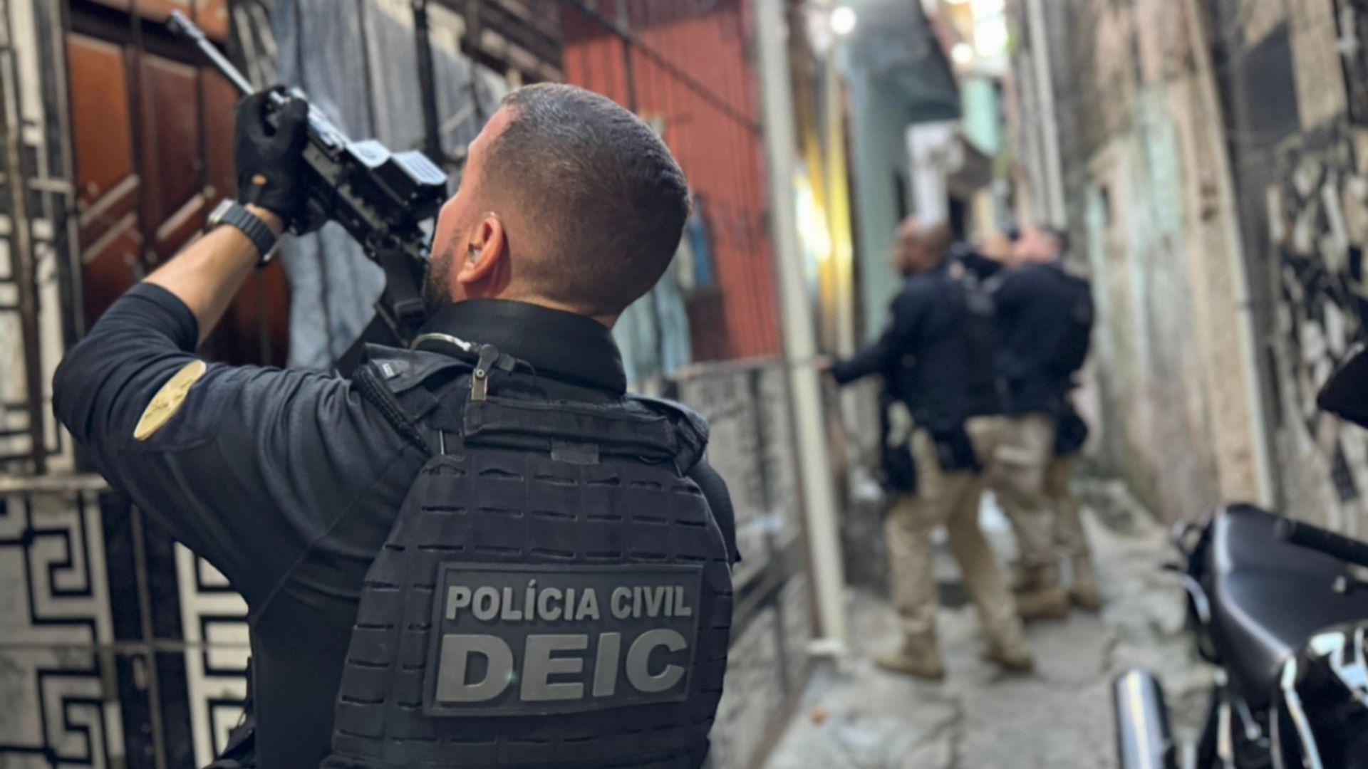 Ação Rápida: Três Detidos em Salvador por Golpe de Boletos Falsos! 1 Policia Civil da Bahia e do Mato Grosso do Sul cumpriu mandados contra suspeitos de emitirem boletos