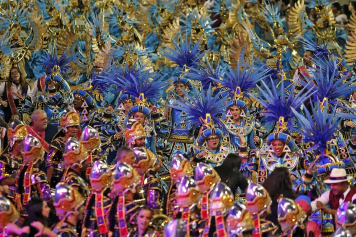Descubra as Datas e Emendas do Feriado: Não Perca! 2 carnaval 2026 feriado