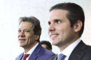 Câmara Recebe Cálculos Impactantes para Garantir Orçamento Sólido!