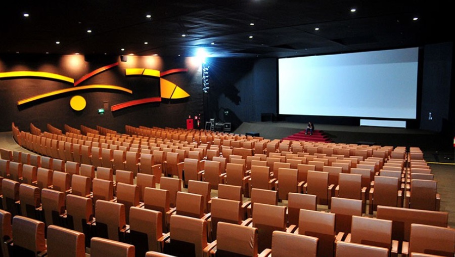 Alerta! Vendas da Warner podem abalar shoppings brasileiros! 1 sala de cinema