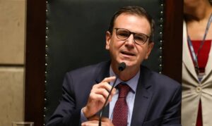 Paes Alerta: ‘Forças Ocultas’ Tentam Sabotar Política que Trouxe Voos ao Galeão!