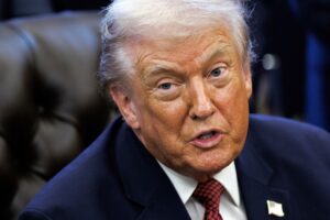 Trump ameaça medidas drásticas se Irã executar manifestantes!