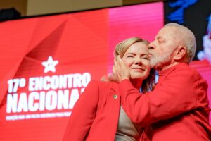 Lula rejeita nome do Conselhão e mira em novo parlamentar para vaga de Gleisi!