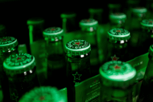 Heineken Fulminada: Saída do CEO em 2026 Derruba Ações!