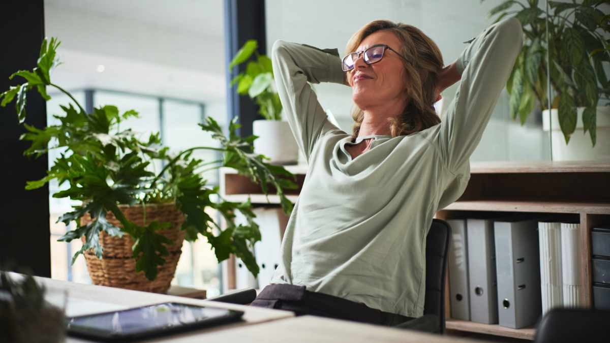 Crise na Venezuela: Oportunidade Imperdível para Investidores Hoje! 2 investidora feliz empreendedora de sucesso descanso final de semana trabalho